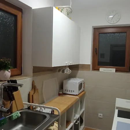 Semesterbostad Kuca Za Odmor Donja Grabovica